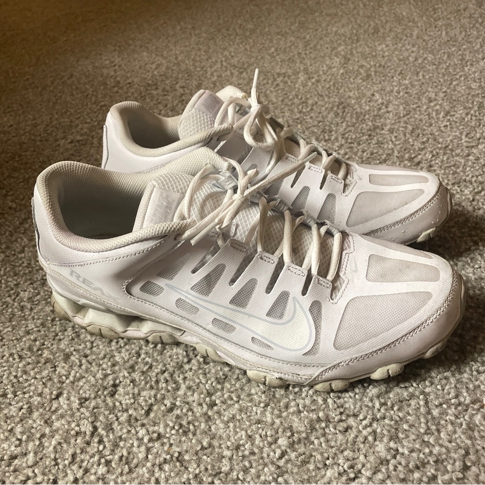 Nike Reax 8 TR MESH Mens White Grey Cross Training Shoes Size 11